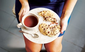 2-Minute Chocolate Chip and Pecan Cookie