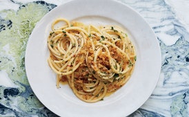 Anchovy Pasta With Garlic Breadcrumbs