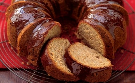 Apple Spice Cake With Brown Sugar Glaze