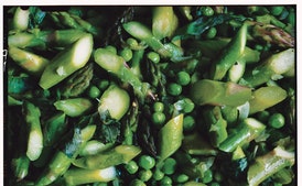 Asparagus, Peas, and Basil (Piselli con Asparagi e Basilico)