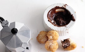 Zeppole with Chocolate Sauce